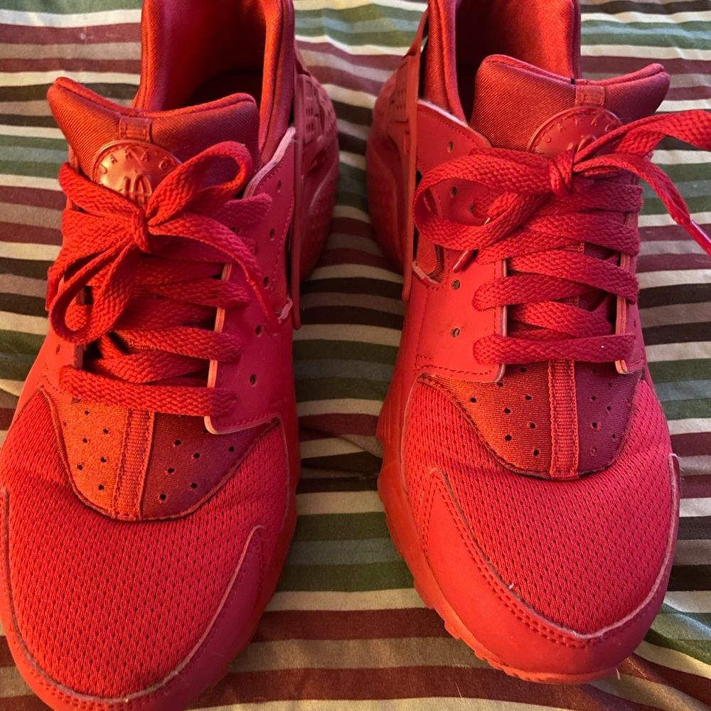 Nike Hurraches all red size 8